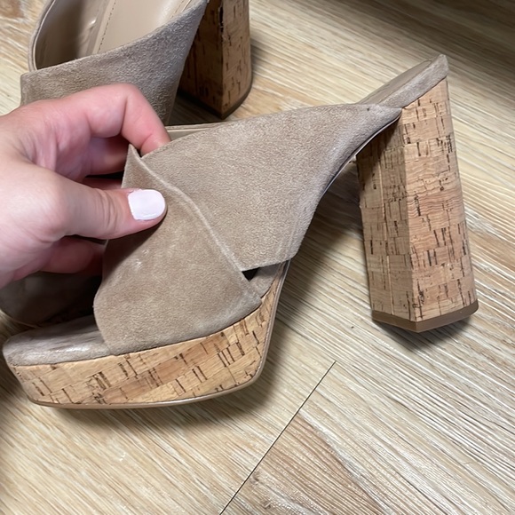 Charles by Charles David Block Heel Platform Sandal - Picture 7 of 9